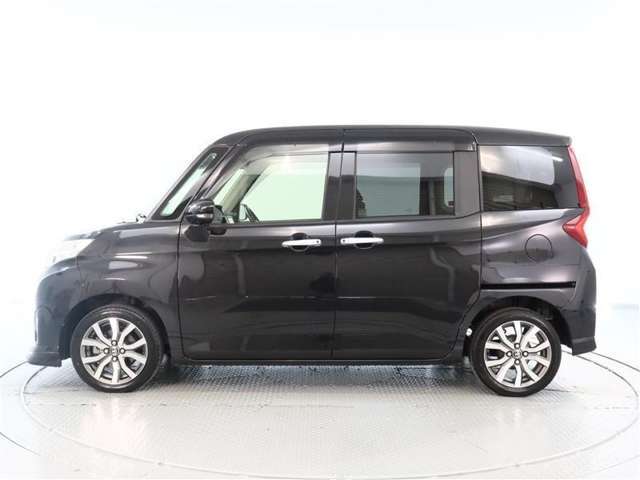 ロングラン保証付き。トヨタのお店で中古車をお買い上げいただいたお客様に安心で快適なカーライフをお約束する。1年間の保証です。