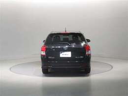 当店のU-Carはロングラン保証付。一年間走行距離無制限の無料保証が付いています。