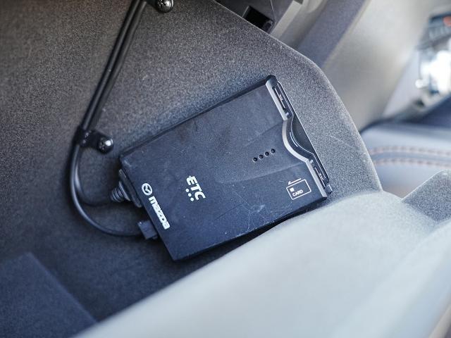 ETC車載器搭載です。スマートICも増えてきており、必須装備といって良い便利装備です。