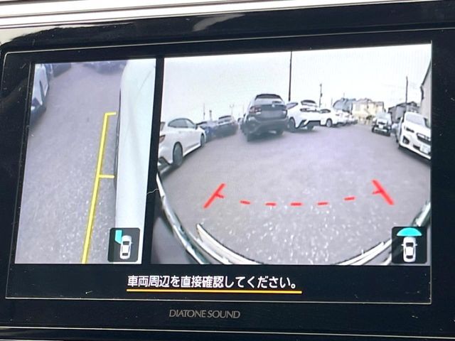 【フロント＆サイドカメラ】ドライバーから見にくい死角部分を映像で確認できる前方と左側面にカメラを装着。見通しがきかない場所や住宅密集地などを運転することが多い人におすすめの安心装備です。