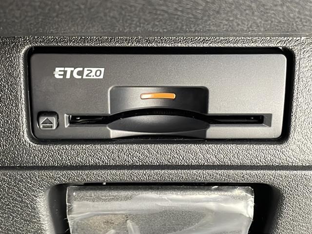 ◆【ETC】有料道路を利用する際に料金所で停止することなく通過できる、ETC車載器（ノンストップ自動料金収受システム機器）が装備されています。セットアップを行うことで利用可能になります。