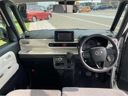 【インパネ全体】『インパネ全体』の画像になります。写真の内容に関してご不明点、ご質問等がございましたらお気軽にガリバー店舗までお問い合わせください。