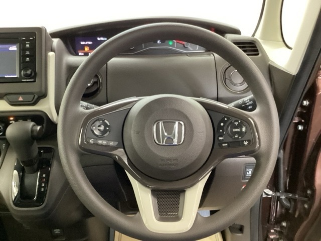 運転席周りも、雰囲気がいいでしょう。
