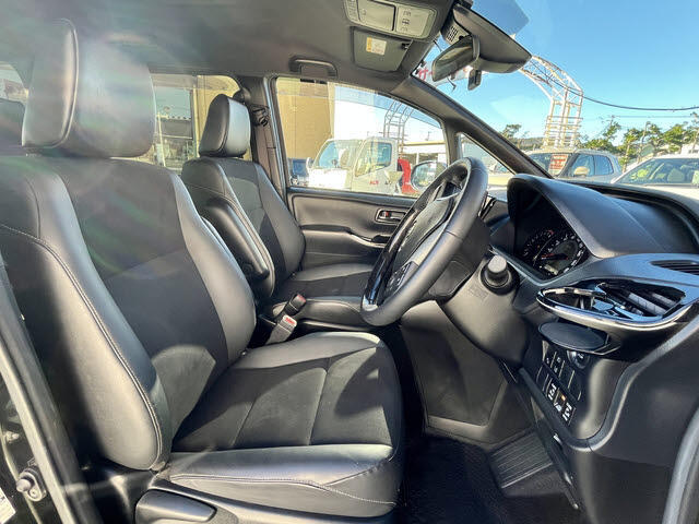 当店はサービス工場併設です！！資格をもった優秀なメカニックが真心込めて整備致します！！安心してカーライフをお楽しみください！！車検も安心・安いのBCNいわきにお任せください！！