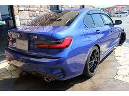 外装色はポルティマオブルーです。