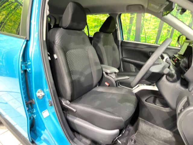 運転席シート廻りは使用感も少なく、良好な状態となっています。丁寧に使われていたことがよくわかりますね。