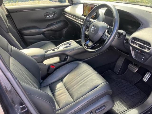 「この車の写真をもっと見たい」「状態が気になる」「この装備はついている？」どんな小さな疑問でもお気軽にお問い合わせください！