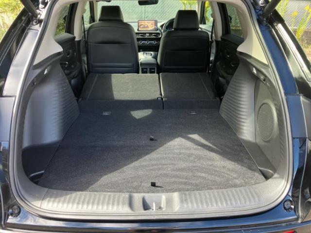 WECARS（ウィーカーズ）は全国250店舗展開！作業の都合上、車両をご覧頂けない場合がございます。来店前にお問合せ下さい