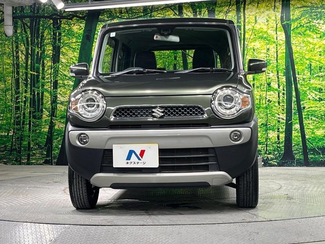 弊社では、全車『修復歴なし』のお車のみ取り扱っております。専任バイヤーによる厳選した仕入れの後、入庫後の車両チェックを行い、ネクステージが認定した高品質な中古車をご提供しております。