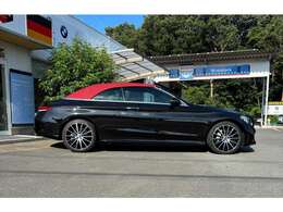 新車・中古車の販売の他、購入後のメンテナンス、鈑金・カーフィルム・ ポリマー加工等・車検等を取り扱っています。