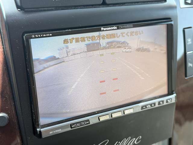 バックカメラ付きで駐車時でも安心！！