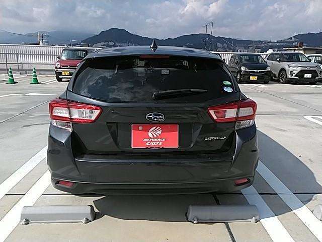 車庫入れ楽ちんバックカメラ装着しています。