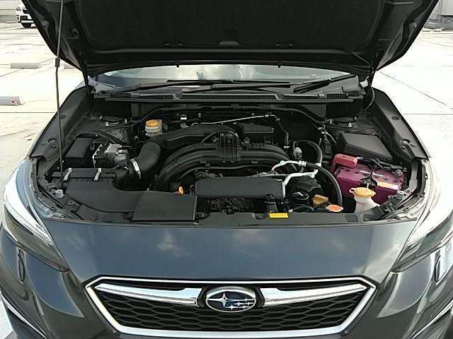 水平対向4気筒DOHC16バルブエンジン搭載です。