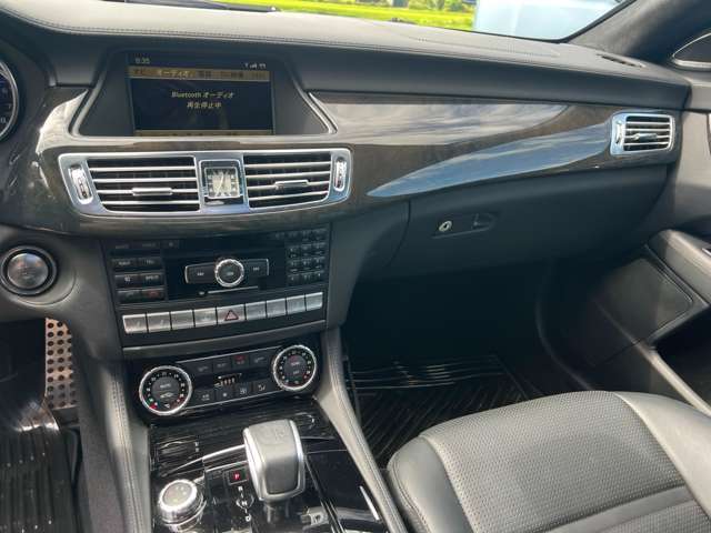 純正ナビ付いてます！