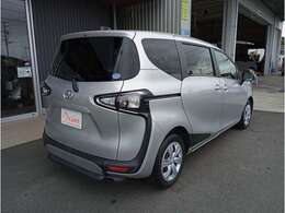 当店独自の50項目以上にわたるチェックシートにより、全車エンジン機関系、電送・装備・内装系、試乗チェック済み！安心の国の定める認証整備工場の安心納車整備☆
