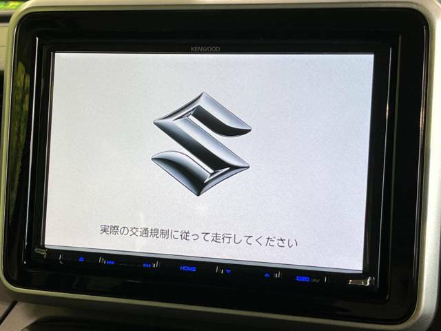 【純正8型ナビ】人気の純正ナビを装備しております。ナビの使いやすさはもちろん、オーディオ機能も充実！キャンプや旅行はもちろん、通勤や買い物など普段のドライブも楽しくなるはず♪