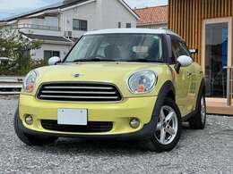 疑問はその場で解決！「車のこと、よく知らない…」そんな方も大歓迎！車の特徴や中古車の選び方まで一つひとつ丁寧にご説明しますので、どんな小さなことでもお気軽にお尋ねください。