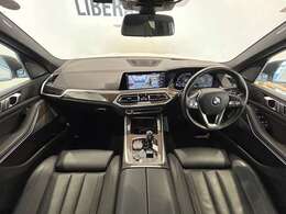 【インパネ全体】『インパネ全体』の画像になります。写真の内容に関してご不明点、ご質問等がございましたらお気軽にガリバー店舗までお問い合わせください。