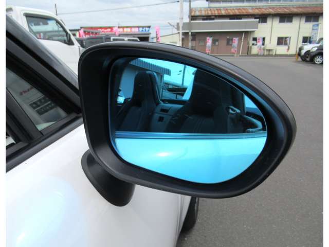ブルーミラー
