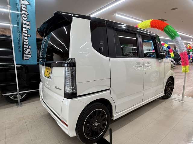 商談スペースも新しくゆっくりと吟味することが出来ますよ！あなたの欲しい車をご相談ください♪