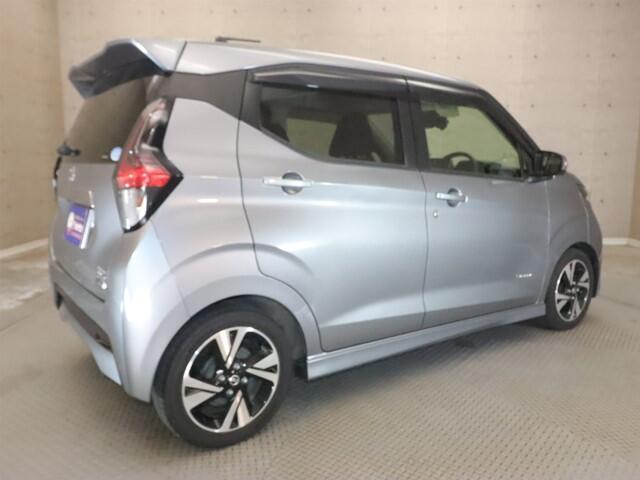 車輌の画像を20枚掲載させて頂きましたが、わかりにくい部分はございませんか？お見積もりやお車の状態や装備、ご購入方法等ご案内できますので、サイト専用の在庫確認・見積もり依頼（無料）をご利用下さいませ。
