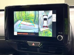 【パノラミックビューモニター】専用のカメラにより、上から見下ろしたような視点で360度クルマの周囲を確認することができます☆死角部分も確認しやすく、狭い場所での切り返しや駐車もスムーズに行えます。