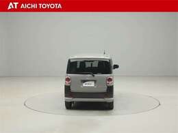 後方視界は、大きなバックドアガラスを採用し、十分確保されています。この車には、バックカメラとスマートアシストのリヤセンサーが付いています。ご安心ください。