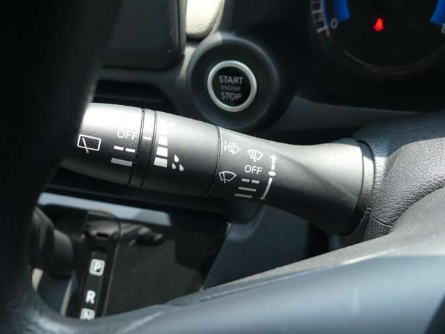 【運転席操作部】快適なドライブを楽しむための機能が装備されています！運転席から触れるので、使いやすいです！除菌プランいれていただくと、さらに清潔で安心していただけます！