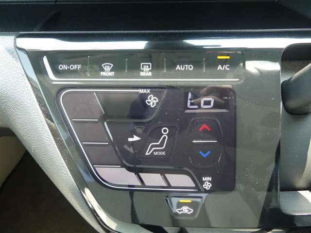 【運転席操作部】快適なドライブを楽しむための機能が装備されています！運転席から触れるので、使いやすいです！除菌プランいれていただくと、さらに清潔で安心していただけます！
