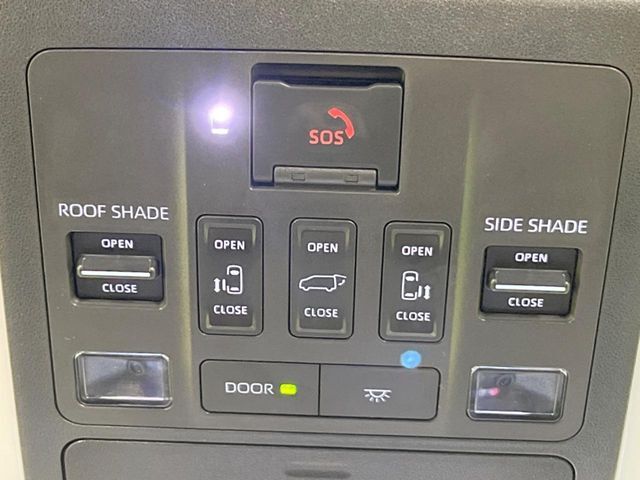 【両側パワースライドドア】スマートキーや運転席のスイッチで後席両側スライドドアの開閉が可能♪電動だから力を入れてドアを開ける必要が無く、小さなお子様でも簡単に開け閉めでき快適です♪
