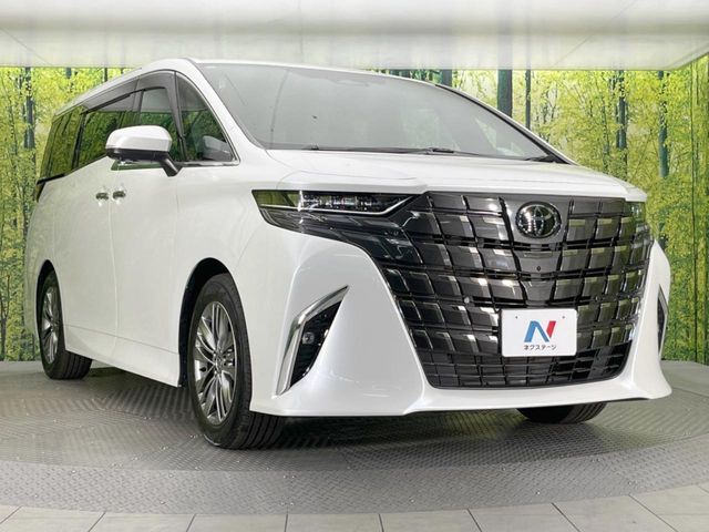 大好評のボディコーティング「弾スプラッシュコート」もご納車までに施工可能。通常のガラスコートと異なる、耐久年数6年の無機質ガラスコーティングが、ボディをキレイな状態に保ってくれます。