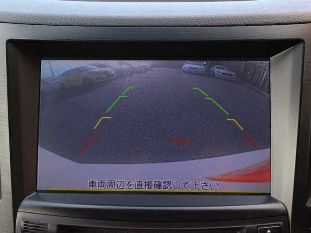 ナビ搭載ですので道に迷うことなく楽しくドライブ！バックカメラも装備しており駐車もラクラクです★
