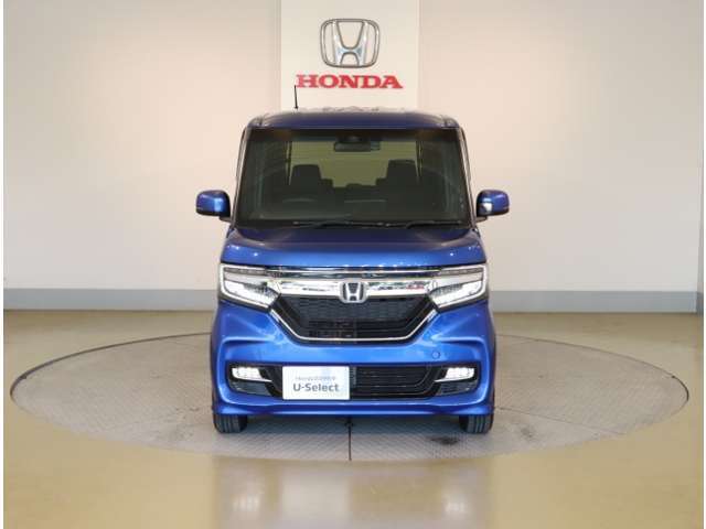 「自動車保険」と「あんしん特典」がひとつになったHondaのお店ならではの保険プランです。お客様のカーライフにより一層の安心をプラスします。