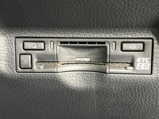 【ETC】高速道路の料金所をストレスなく通過！話題のスポットやサービスエリアに多い「スマートIC」利用時は必須のアイテムです。当店でセットアップを実施、ご納車当日からすぐにご利用いただけます！