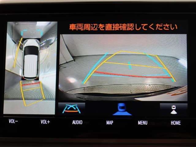 パノラミックビューモニター付きです。車両を上から見たような映像をモニター画面に表示。運転席からの目視では見にくい、車両周辺の状況をリアルタイムでしっかり確認できます。