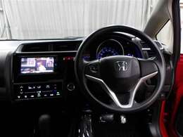 運転席に座ると☆こんな感じです♪