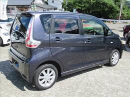 【九州陸運局認証工場完備】クルマに精通した経験豊かな整備士と充実の設備でお客様のカーライフをしっかりサポート致します。