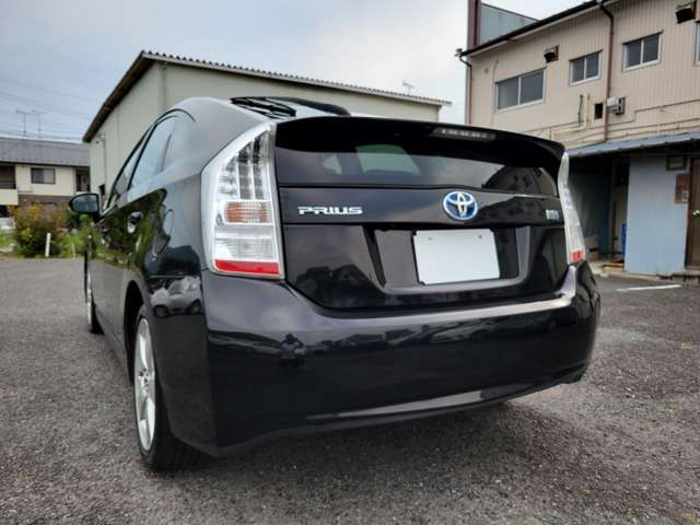 お車の下見や下取りなどお気軽にお問い合わせ下さい。お電話でもメールでも大丈夫です。