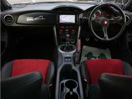 すっきりとした86らしいデザインのダッシュ回り！フロントビューの視認性もよく運転しやすいと思います★