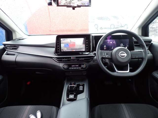 周りが見やすく運転しやすいお車です♪