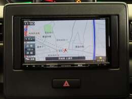 ナビSDを装着済みですので、ご納車後は直ぐにご使用いただけます。CD/DVD/フルセグチューナーも付いていますよ。