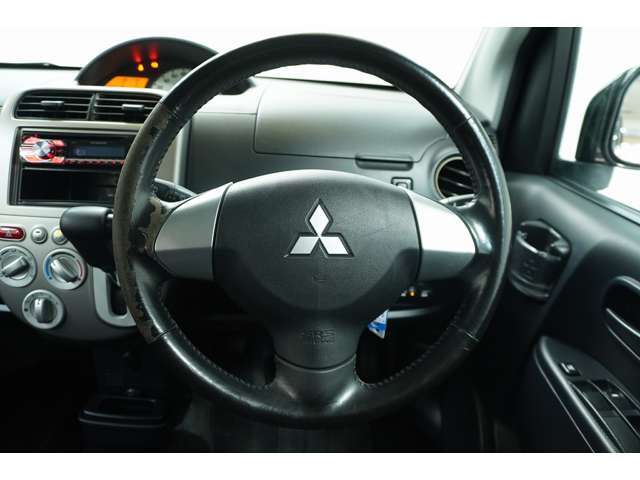 ★女性の方もご安心してお車選びいただけるよう、女性用雑誌や、お子様用の絵本やお菓子、カワイイ軽自動車をご用意しております！パートタイムの主婦の方や専業主婦の方もお気軽にご相談ください！