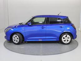 一目でスイフトと分かるオシャレなヨーロッパ仕込みの外装。乗り込むのが楽しくなります♪