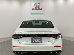 【Honda認定中古車 U-Select】　は3つの安心をお約束します。　1　Hondaのプロが整備した安心。 2　第三者機関がチェックした安心。　3　購入後もHondaが保証する安心。