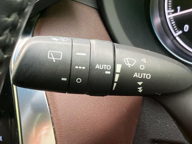 国産車から輸入車まで多様なお客様のニーズのお応えできるように、全国規模で豊富な在庫展開！車のことならWECARSへ！