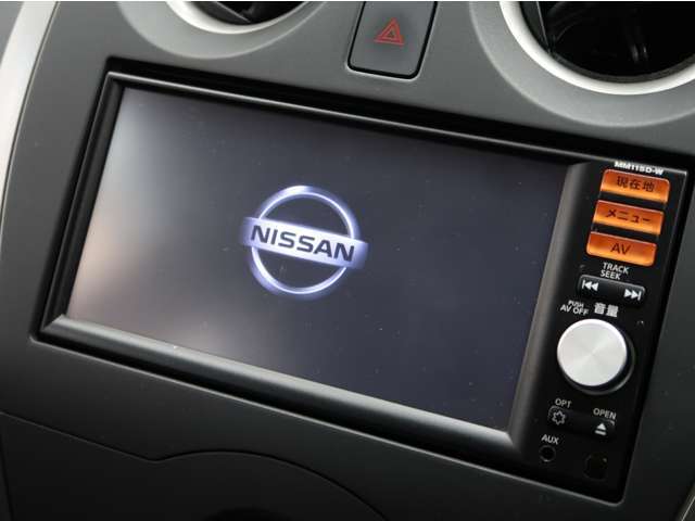 日産純正7型ナビ　フルセグTV　AM/FMラジオ　CD/DVD再生　Bluetoothオーディオ　USB接続可