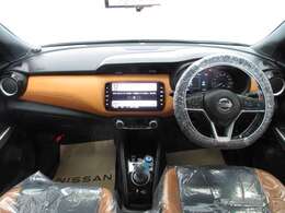 【ルームクリーニング】車内はシートをはじめ見えにくい箇所までキレイに仕上げております。お客様に喜んでいただくよう隅々までクリーニングしておりますので、きっと気に入っていただけるものと思います。