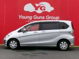 当店に在庫として無いお車は当社HPのhttp//www.youngguns.jpにアクセスください！お客様のお探しのお車があるかもしれません！