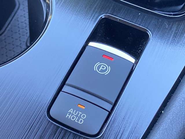 オートブレーキホールド！信号待ちなどでブレーキを離しても停車を維持してくれます！