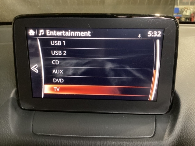 納車に際して法定12ヶ月点検相当の整備をおこなった上で中古車保証をつけてのご納車になりますので、買った後も安心のディーラー整備です！